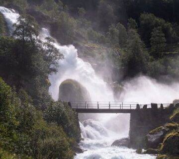 عبور الهاوية من ٣٠ إلى ٥٠٠ عميل